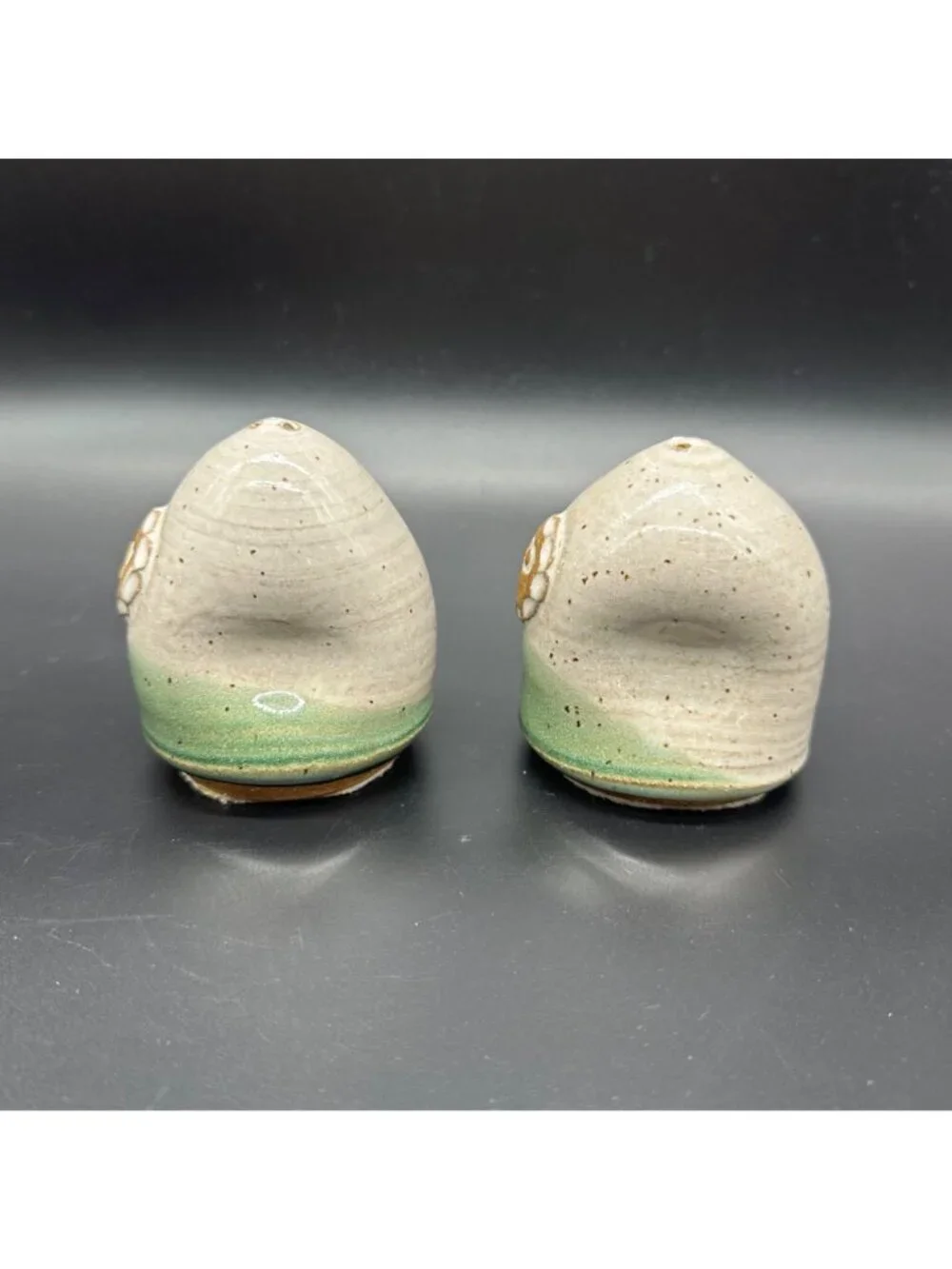 Art Pottery Shakers Green Speckled Glaze Artist Signed JE Handmade Dimple Retro